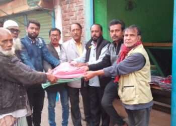 শীতার্থ মানুষের পাশে দাঁড়ালো বন্দর মডেল প্রেস ক্লাব