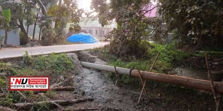 বন্দরে সড়ক সুড়ঙ্গ করে বিএনপি নেতাদের ড্রেজার ব্যবসা !