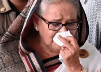 রাজনৈতিক ক্যান্সারে আক্রান্ত শেখ হাসিনা !