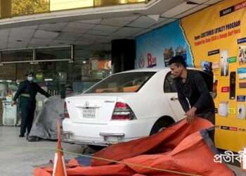 বেপরোয়া গাড়ি চাপায় কিশোর আহত, তদ্বিরে ম্যানেজ