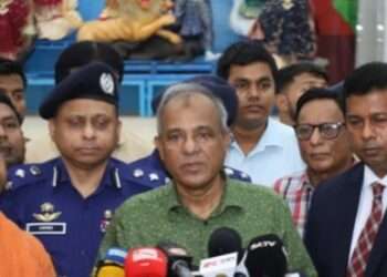 এবারের পূজার আয়োজন খুবই ভালো : স্বরাষ্ট্র উপদেষ্টা