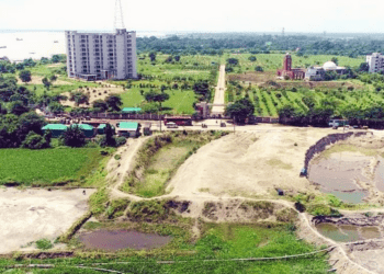 আড়াইহাজারের ৭০ বছর বেদখল থাকা ৬০ কোটি টাকার জমি উদ্ধার