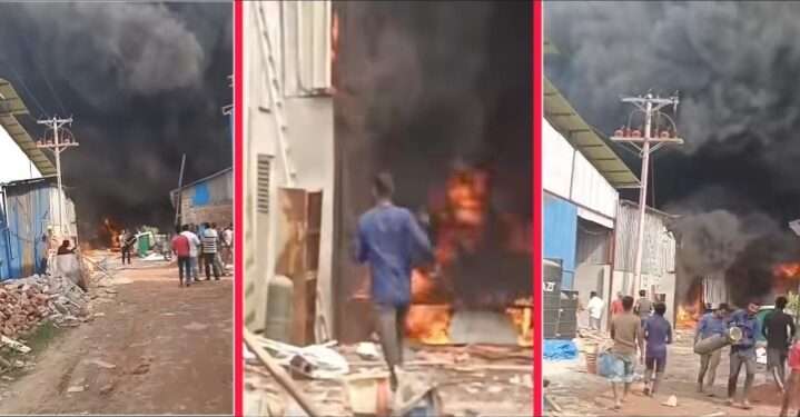 বন্দরে ককশিট কারখানায় অগ্নিকাণ্ড : এক ঘণ্টায় নিয়ন্ত্রণ