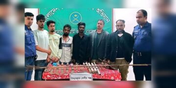 সোনারগাঁয়ে অস্ত্র-মাদক উদ্ধার, নারীসহ গ্রেপ্তার ৭