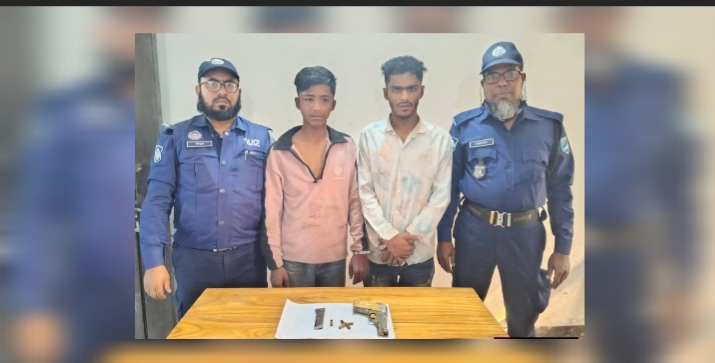 আড়াইহাজারে অস্ত্রসহ ছিনতাইচেষ্টা : আইনশৃঙ্খলায় নতুন শঙ্কা