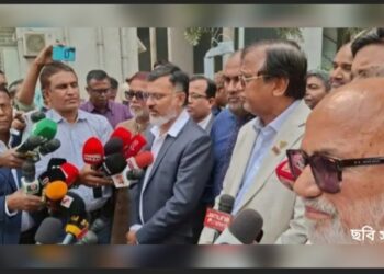 প্রধানমন্ত্রীর সাথে সাক্ষাৎ করে ৬ প্রশাসকের যোগদান