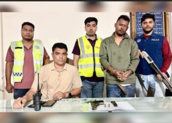 সোনারগাঁওয়ে পিস্তল ও গুলিসহ দুষ্কৃতিকারী গ্রেফতার