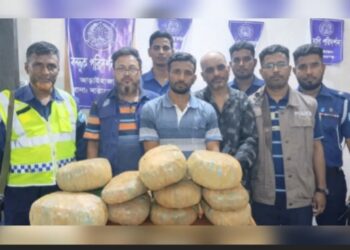 আড়াইহাজারে ২২ কেজি গাঁজাসহ দুই মাদক কারবারি গ্রেফতার