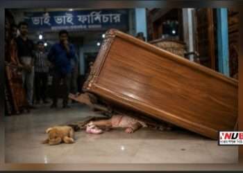 বাবার সামনেই মুহূর্তেই নিভে গেল শিশু ফাইজার প্রাণ